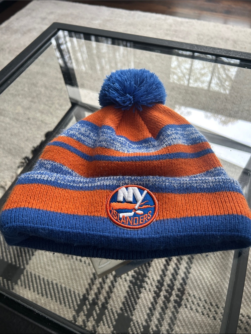 Islanders knit hat